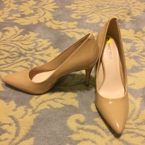 NEW Nine West Neutral Tan / Beige Heels Sz 9